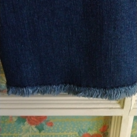 Style & Co cropped flare button fly jeans - Picture 3 of 8